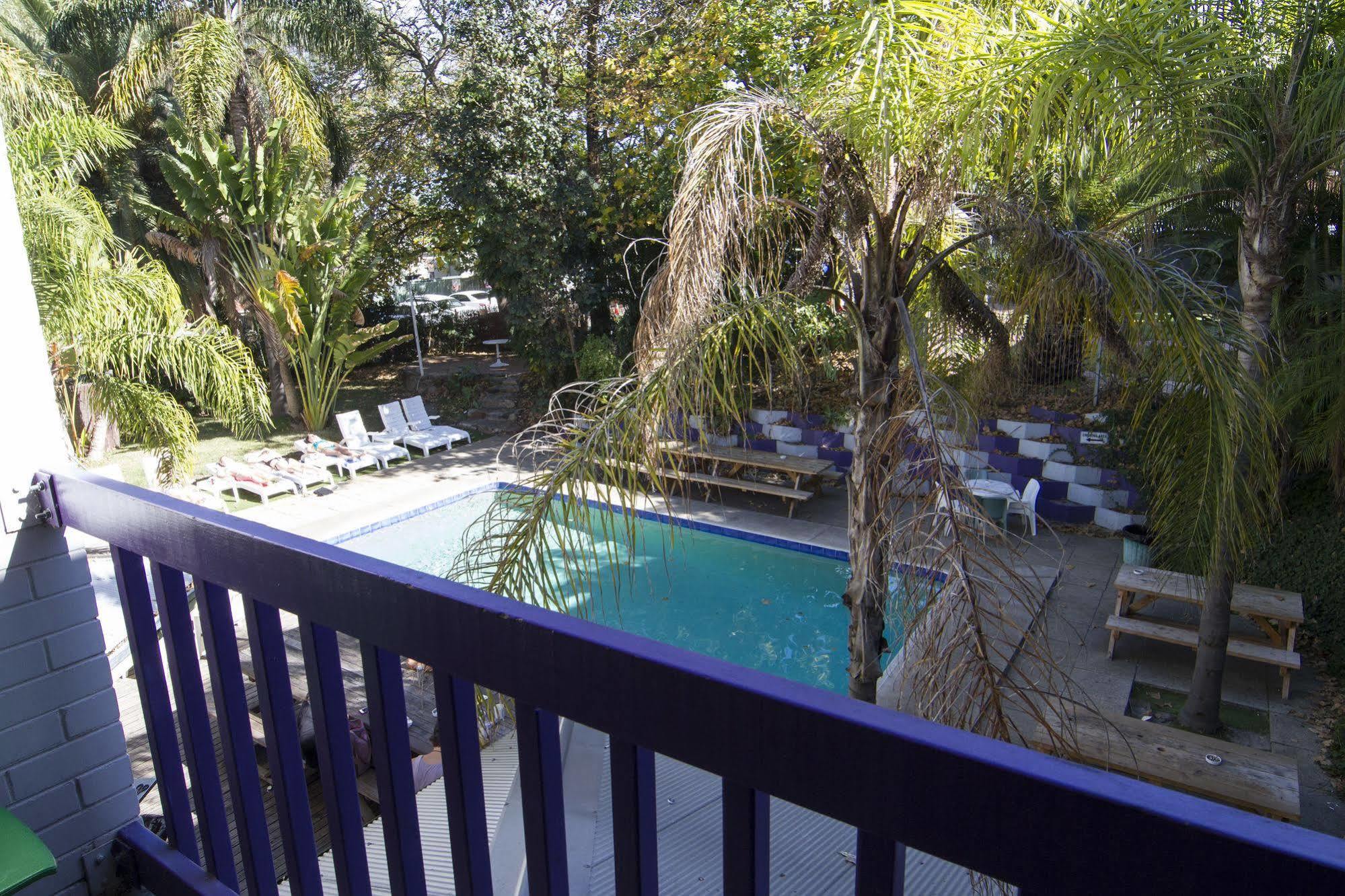 Billabong Backpackers Resort Perth Exterior photo